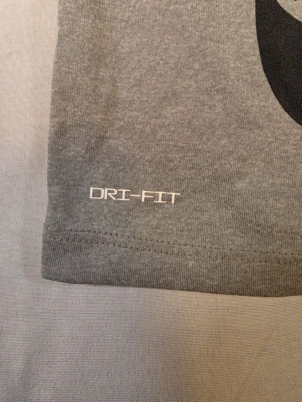 Nike Baby Boys Heather Grey Big Logo Dri-FIT T-Shirt - Size 12M - Picture 2 of 7